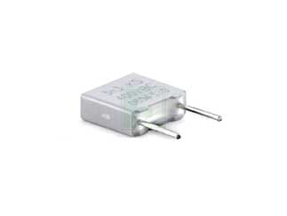 Пленочный конденсатор Vishay MKT 3300pF 400V BFC237051332